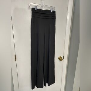 Dahwanna M Flared High waisted dress pants - NWT